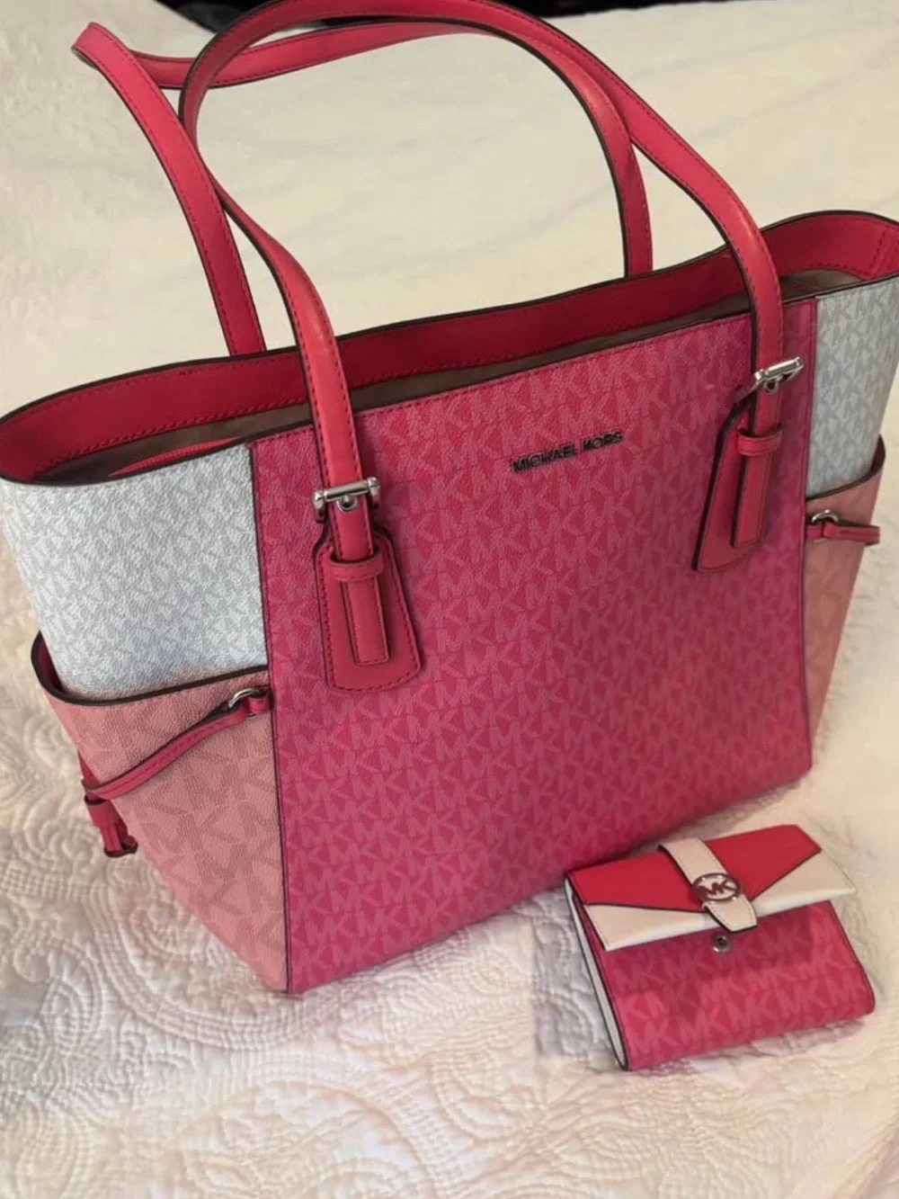 Michael Kors Pink and White Colorblock Signature Tote and Wallet